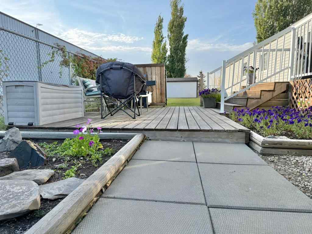 MLS® A2260931 - Unit #1 310 Railway Avenue  in NONE Duchess, Mobile