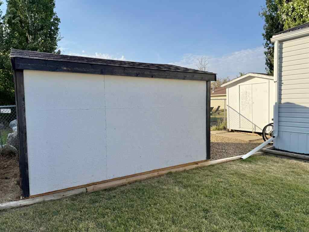 MLS® A2260931 - Unit #1 310 Railway Avenue  in NONE Duchess, Mobile