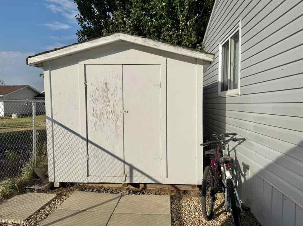 MLS® A2260931 - Unit #1 310 Railway Avenue  in NONE Duchess, Mobile