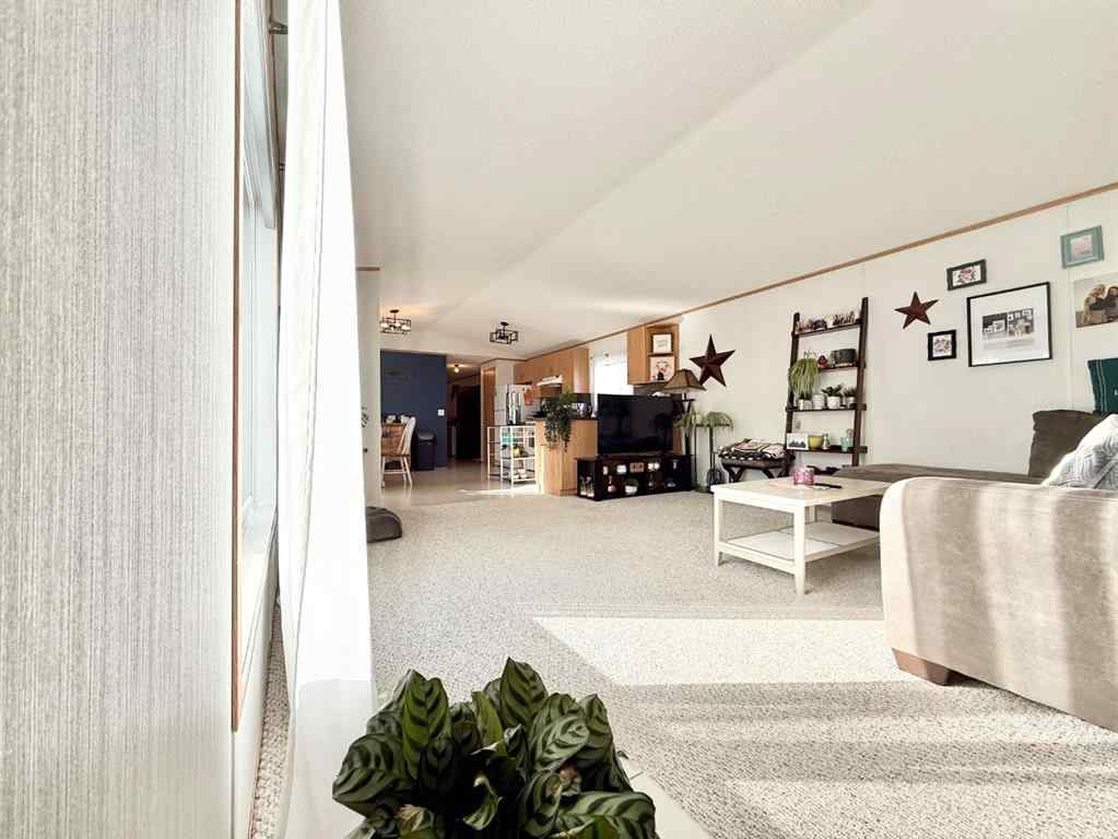 MLS® A2260931 - Unit #1 310 Railway Avenue  in NONE Duchess, Mobile