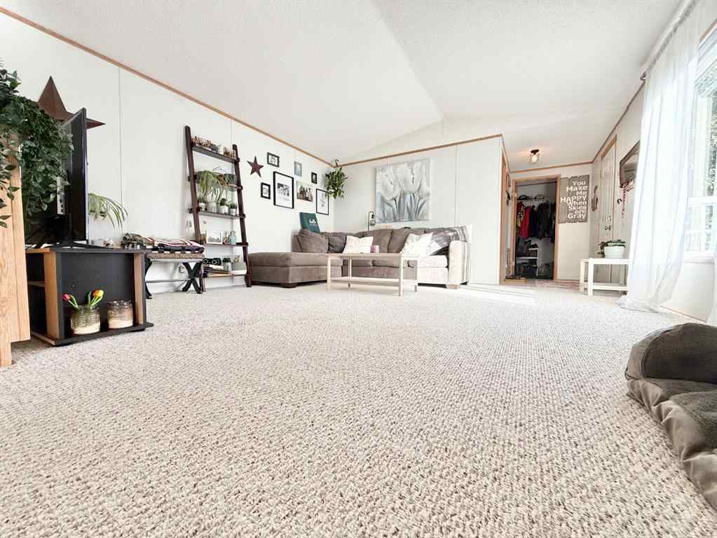 MLS® A2260931 - Unit #1 310 Railway Avenue  in NONE Duchess, Mobile