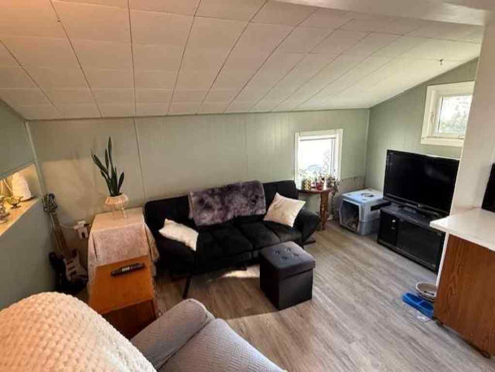 MLS® A2260934 - 320 Railway Avenue W in NONE Hanna, Residential