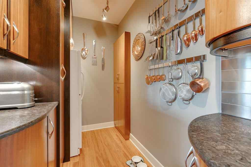 MLS® A2260941 - 954 Drury Avenue NE in Bridgeland/Riverside Calgary, Residential