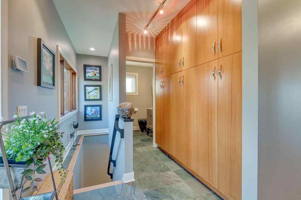 MLS® A2260941 - 954 Drury Avenue NE in Bridgeland/Riverside Calgary, Residential