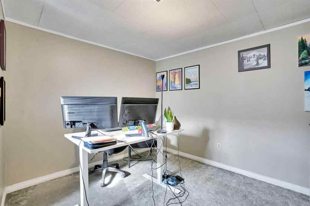 MLS® A2260942 - 403 72 Avenue NE in Huntington Hills Calgary, Residential