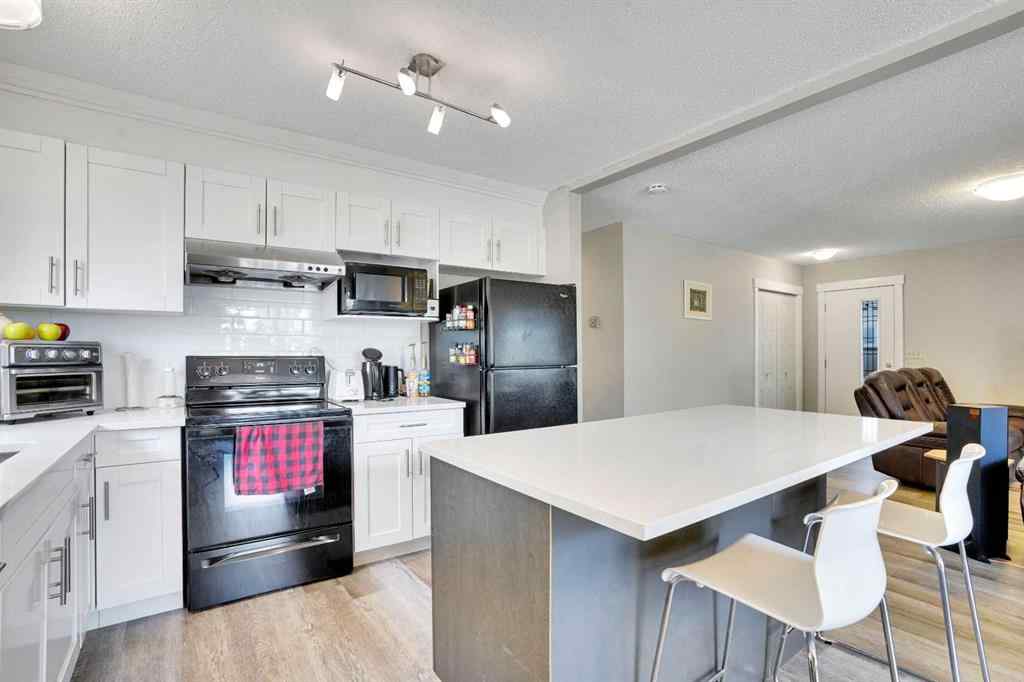 MLS® A2260942 - 403 72 Avenue NE in Huntington Hills Calgary, Residential