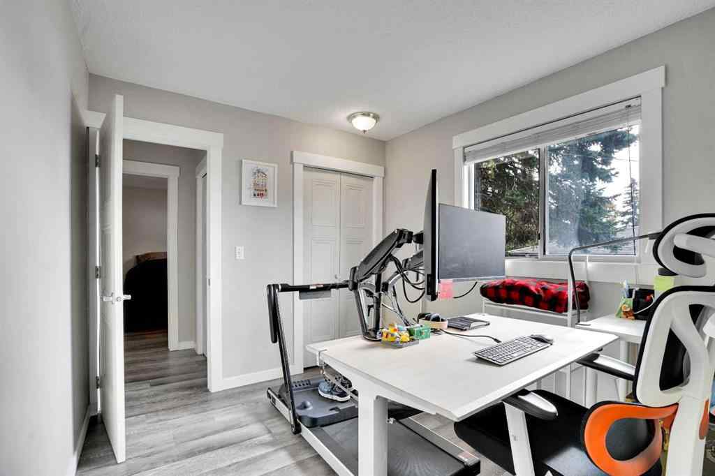 MLS® A2260942 - 403 72 Avenue NE in Huntington Hills Calgary, Residential