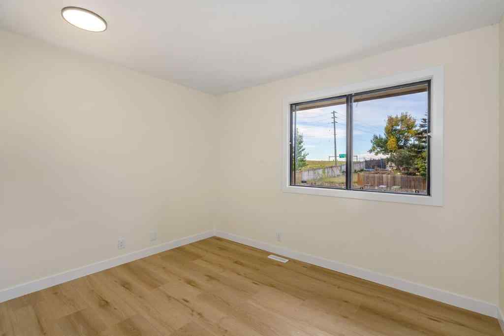 MLS® A2260950 - 204 Mckerrell Way SE in McKenzie Lake Calgary, Residential