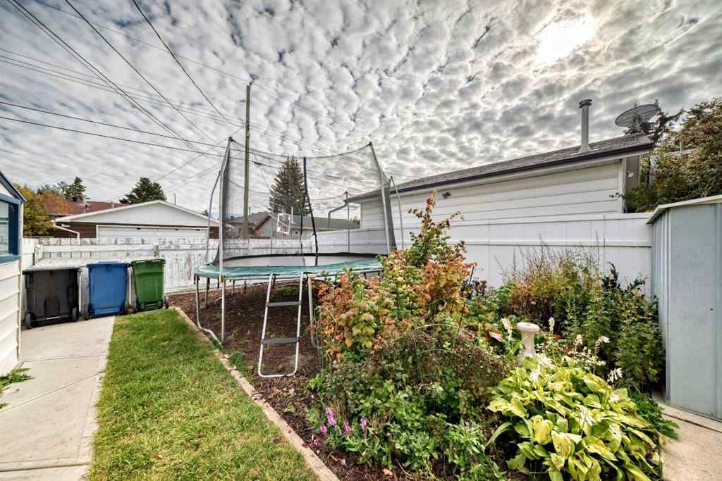 MLS® A2260952 - 48 Mardale Crescent NE in Marlborough Calgary, Residential