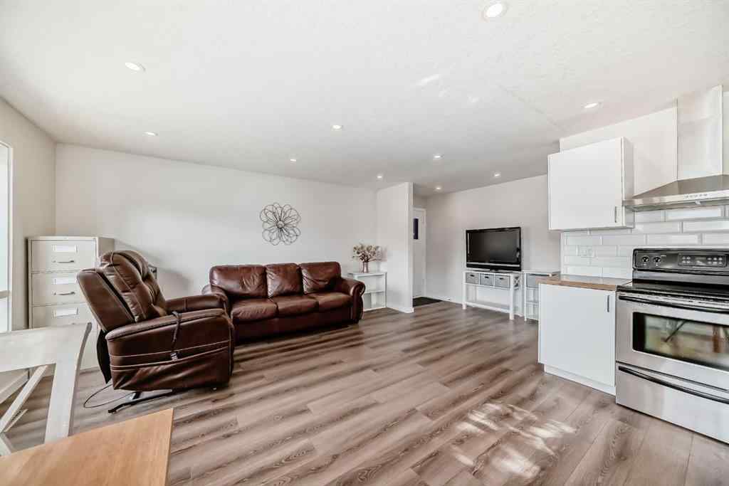 MLS® A2260952 - 48 Mardale Crescent NE in Marlborough Calgary, Residential