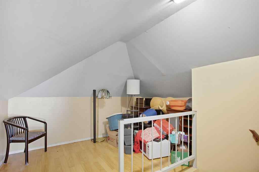 MLS® A2260955 - 1612 2A Street NW in Crescent Heights Calgary, Residential