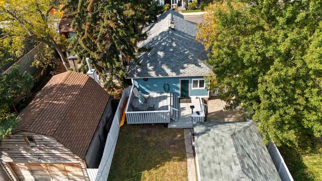 MLS® A2260955 - 1612 2A Street NW in Crescent Heights Calgary, Residential