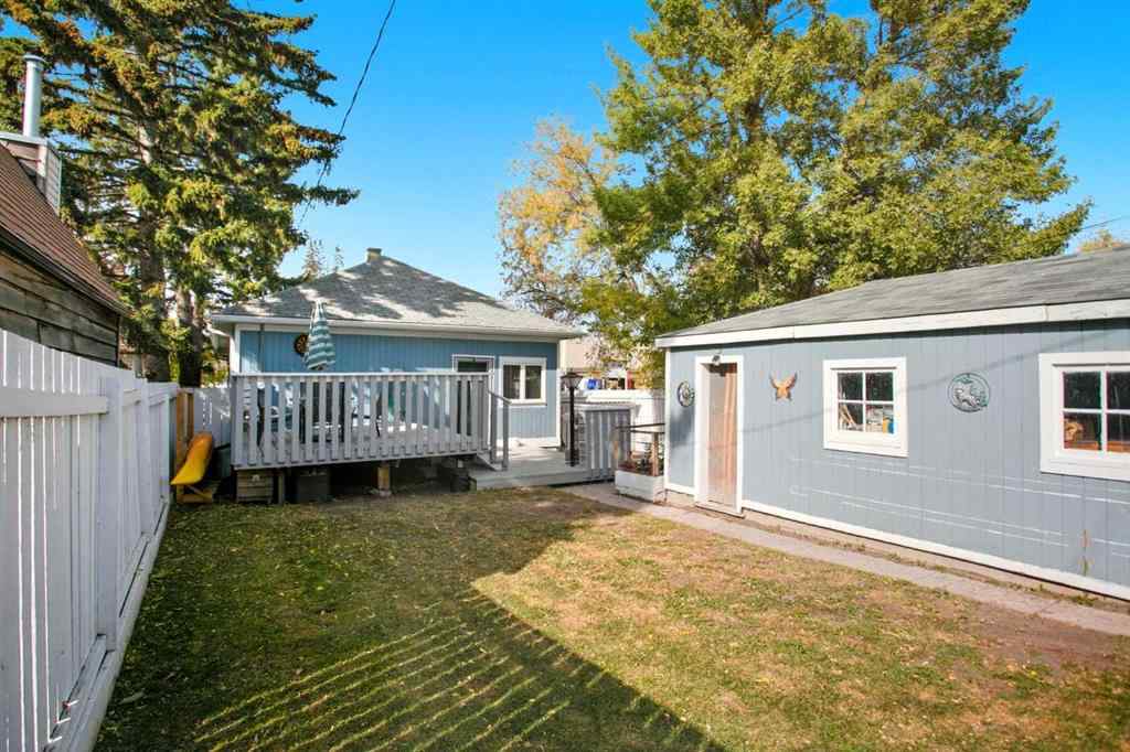 MLS® A2260955 - 1612 2A Street NW in Crescent Heights Calgary, Residential