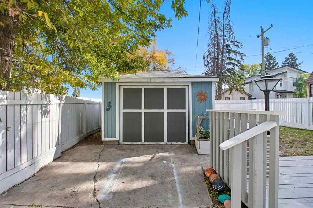 MLS® A2260955 - 1612 2A Street NW in Crescent Heights Calgary, Residential