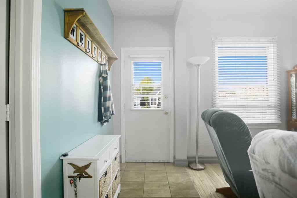 MLS® A2260955 - 1612 2A Street NW in Crescent Heights Calgary, Residential