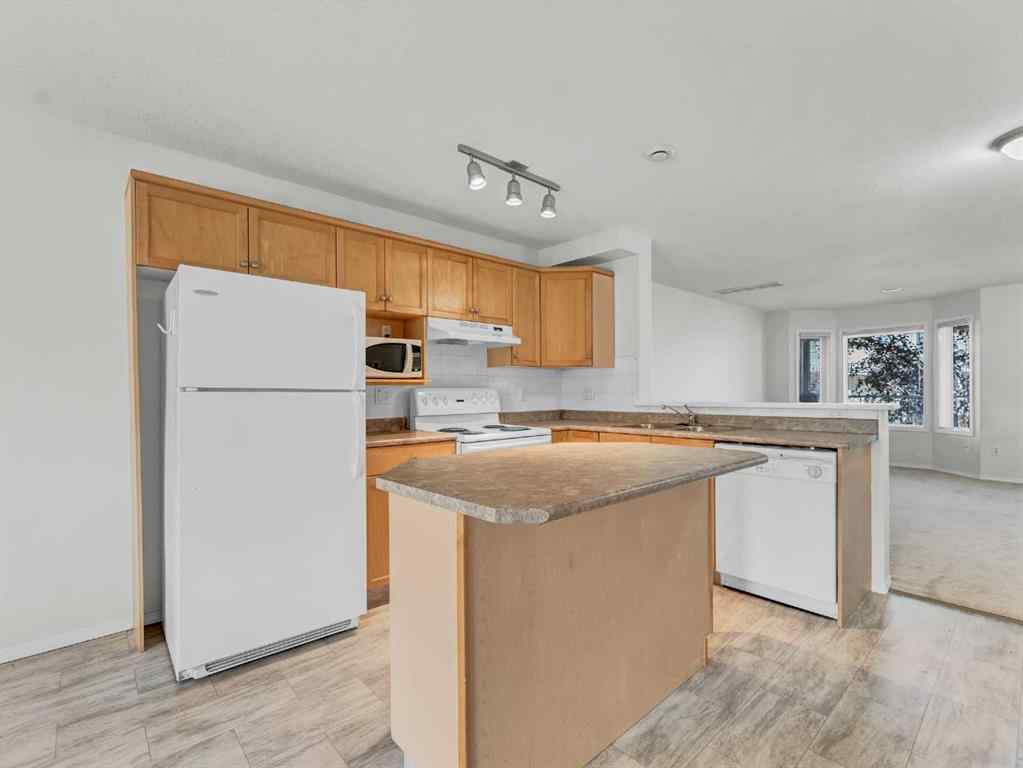 MLS® A2260957 - 425 Washington Way SE in River Flats Medicine Hat, Residential