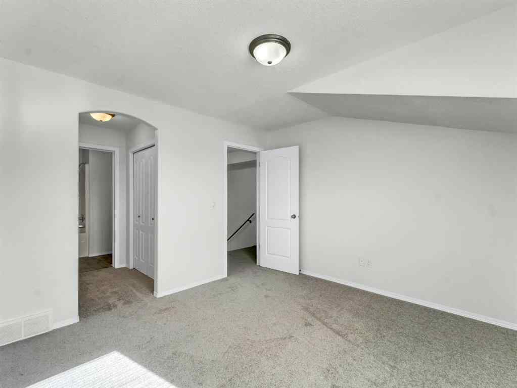 MLS® A2260957 - 425 Washington Way SE in River Flats Medicine Hat, Residential