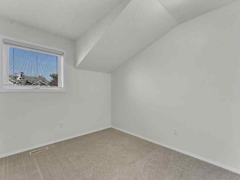 MLS® A2260957 - 425 Washington Way SE in River Flats Medicine Hat, Residential