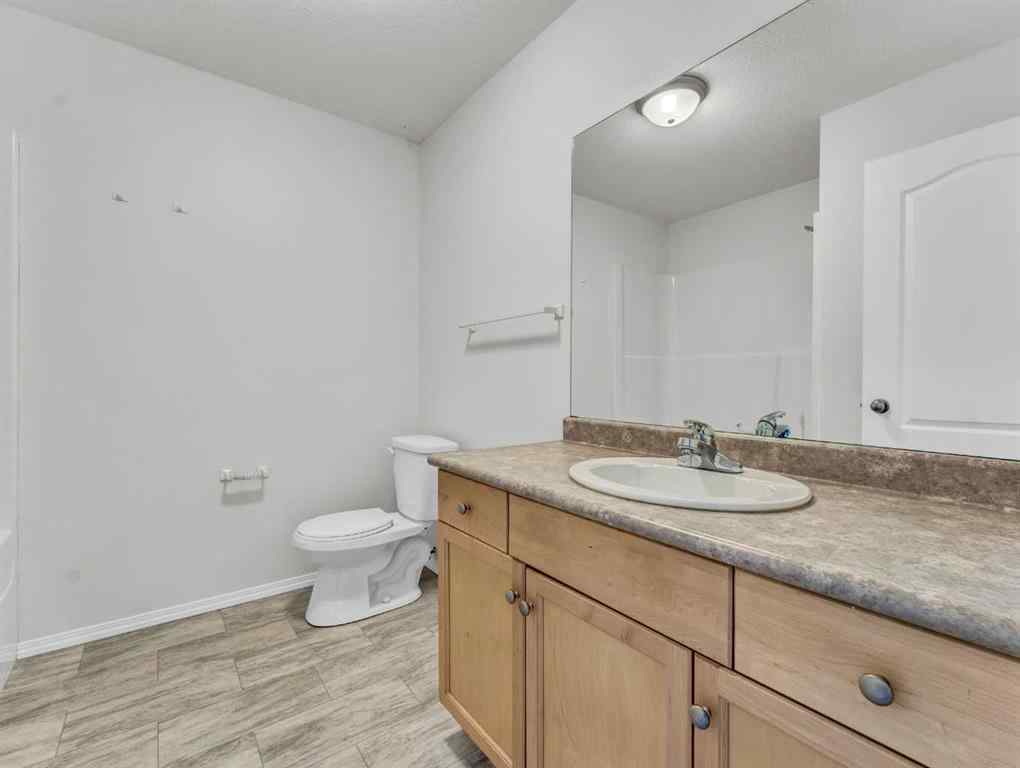 MLS® A2260957 - 425 Washington Way SE in River Flats Medicine Hat, Residential