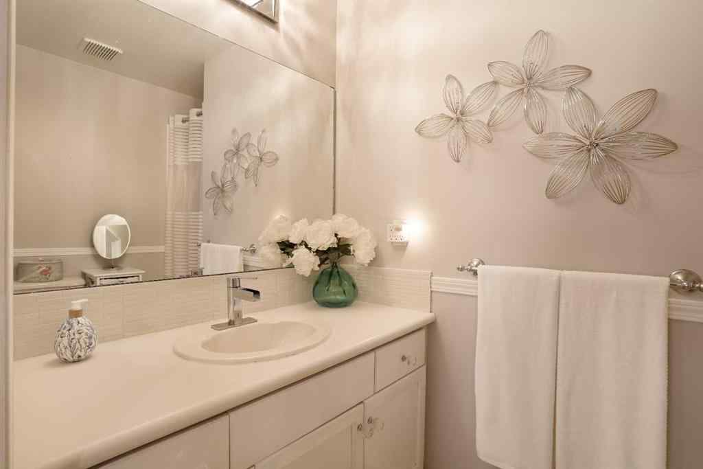 MLS® A2260959 - 719 Parkland Drive E in Parkland_BROO Brooks, Residential