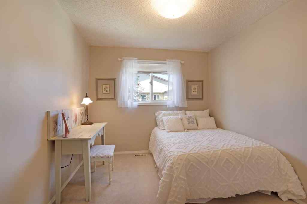 MLS® A2260959 - 719 Parkland Drive E in Parkland_BROO Brooks, Residential