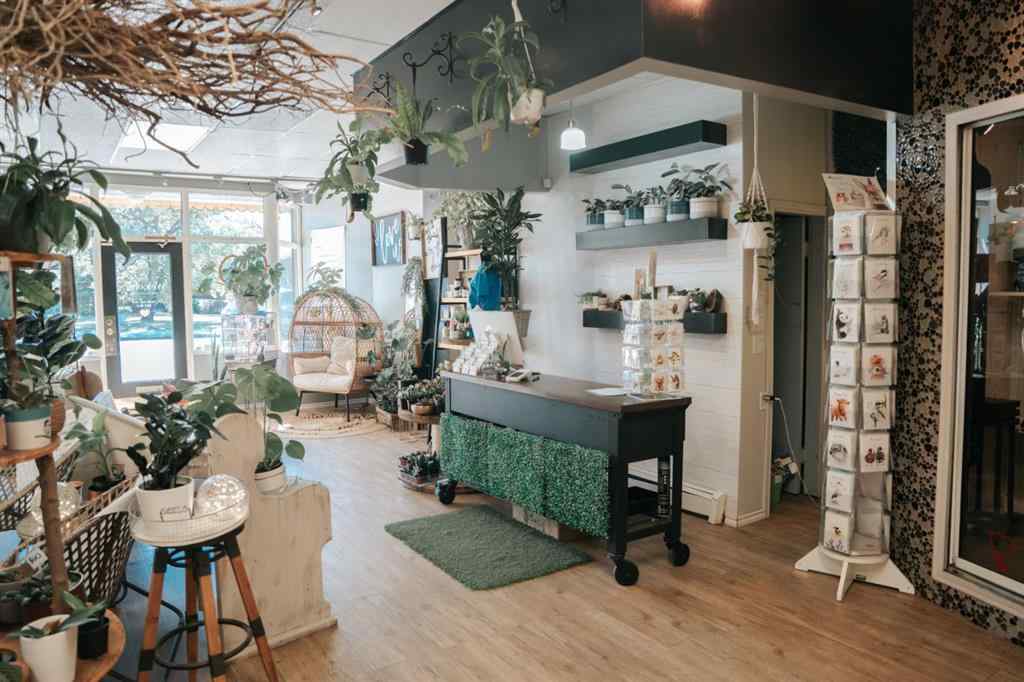 MLS® A2260960 - 320 10 Street  in Wainwright Wainwright, Commercial