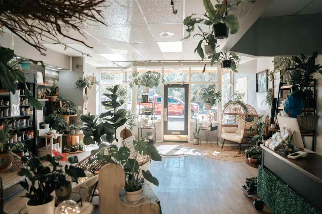 MLS® A2260960 - 320 10 Street  in Wainwright Wainwright, Commercial