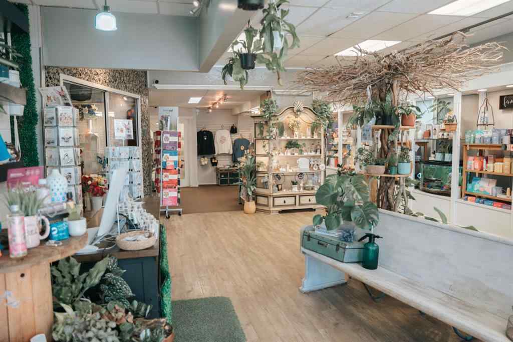 MLS® A2260960 - 320 10 Street  in Wainwright Wainwright, Commercial