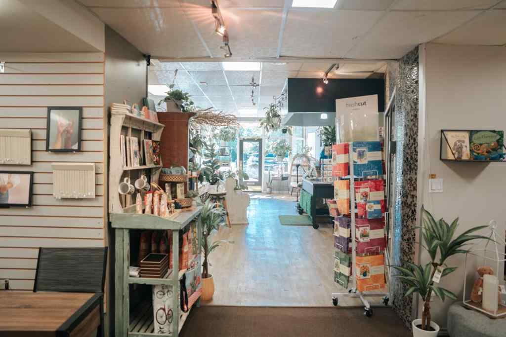 MLS® A2260960 - 320 10 Street  in Wainwright Wainwright, Commercial