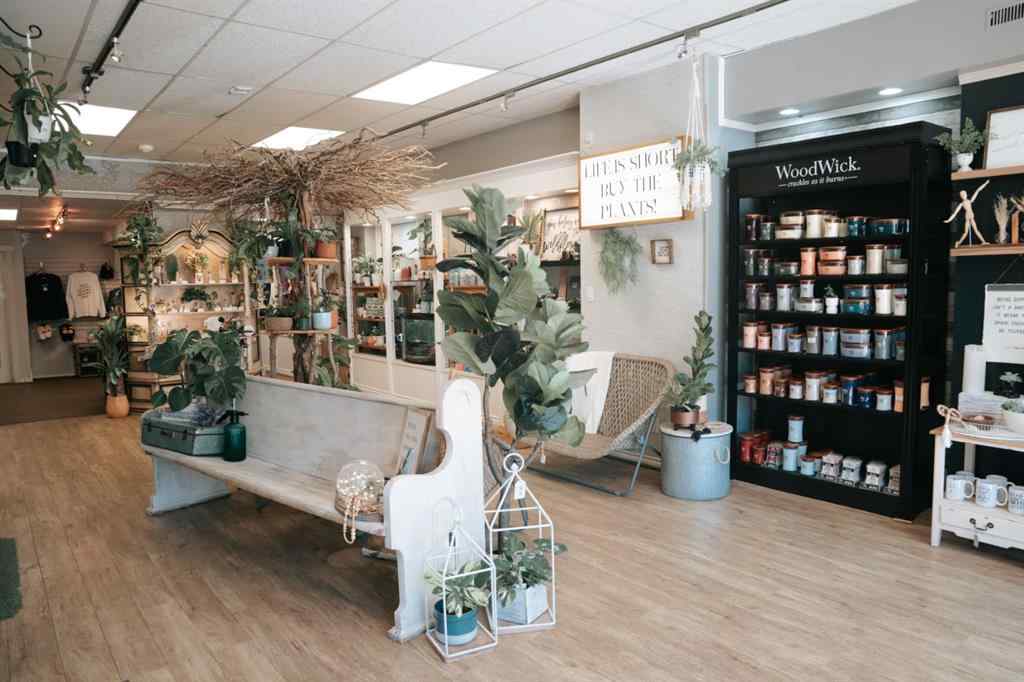 MLS® A2260960 - 320 10 Street  in Wainwright Wainwright, Commercial