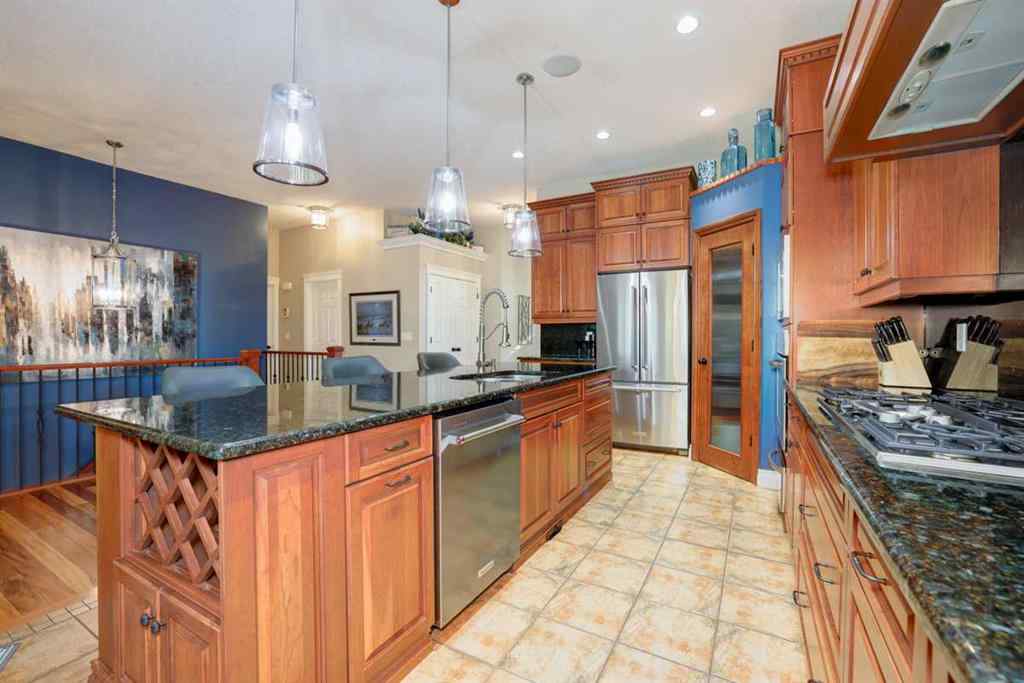 MLS® A2260965 - 462 Crystal Green Manor  in Crystal Green Okotoks, Residential