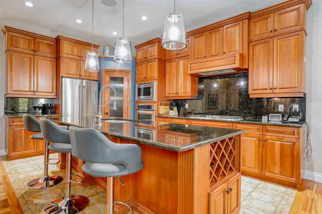 MLS® A2260965 - 462 Crystal Green Manor  in Crystal Green Okotoks, Residential