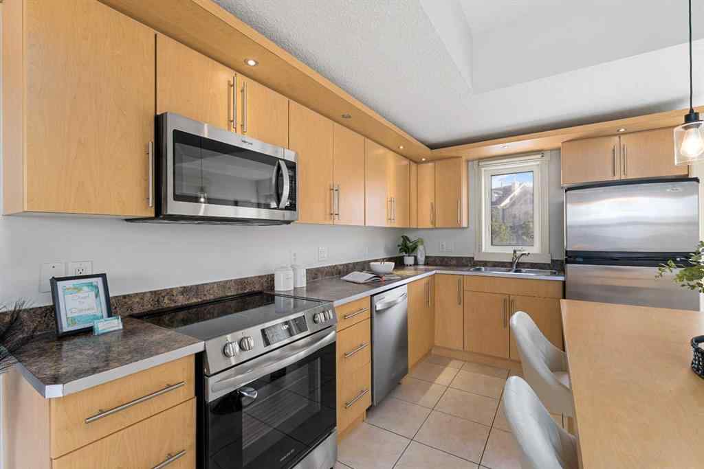 MLS® A2260970 - 772 73 Street SW in West Springs Calgary, Residential