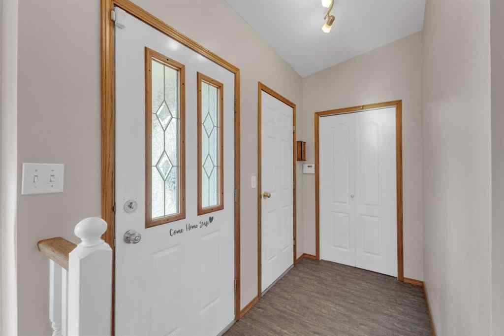 MLS® A2260977 - 16 Parson Drive  in Pierview Sylvan Lake, Residential