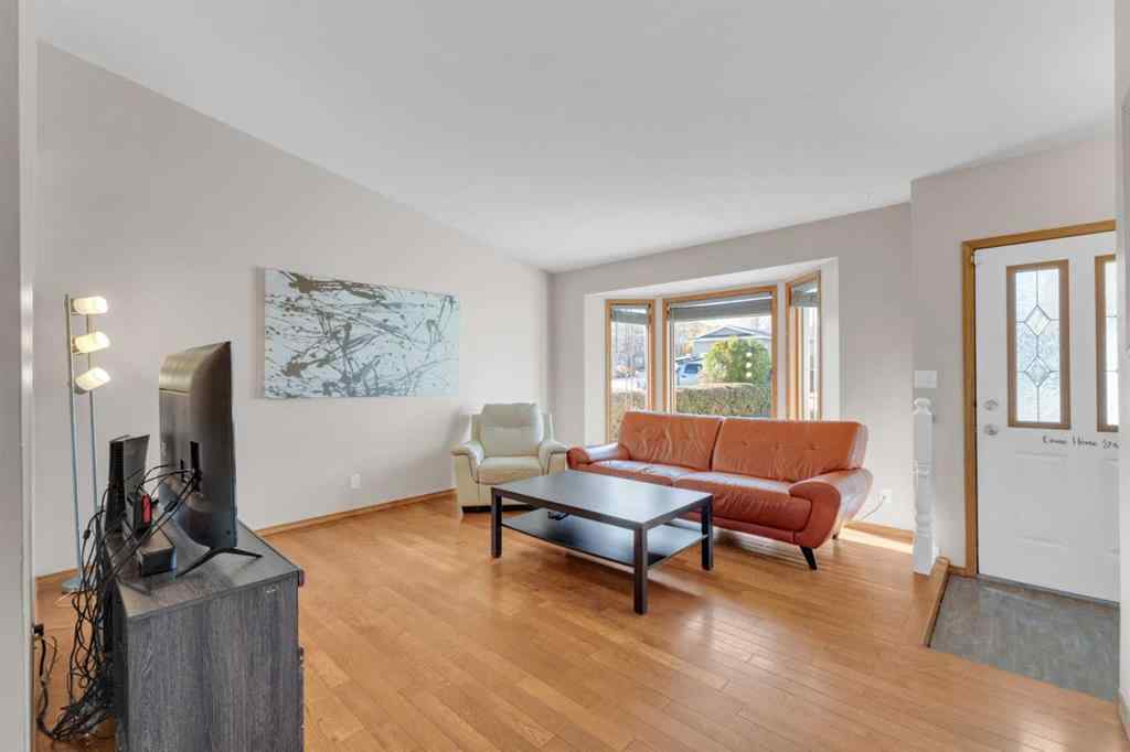 MLS® A2260977 - 16 Parson Drive  in Pierview Sylvan Lake, Residential