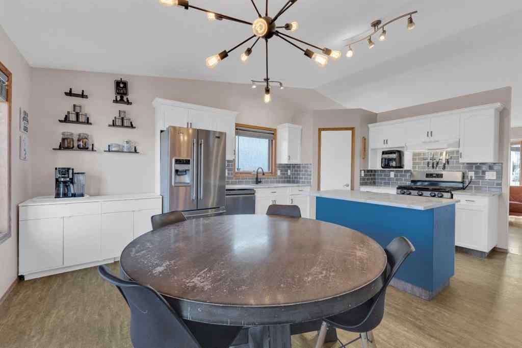 MLS® A2260977 - 16 Parson Drive  in Pierview Sylvan Lake, Residential