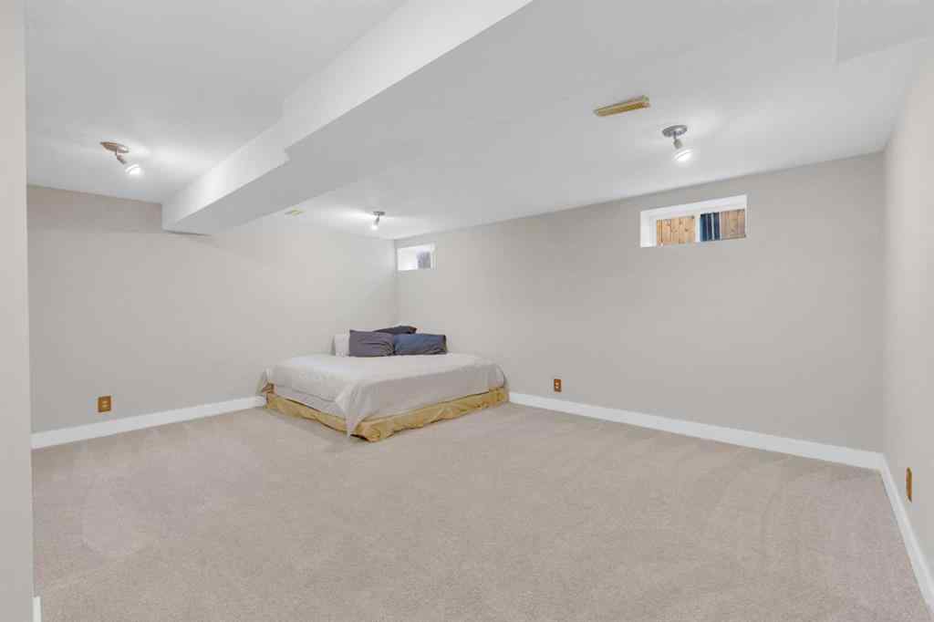 MLS® A2260977 - 16 Parson Drive  in Pierview Sylvan Lake, Residential