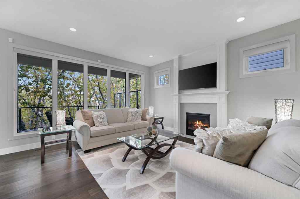 MLS® A2260980 - 25 Rock Lake Heights NW in Rocky Ridge Calgary, Residential