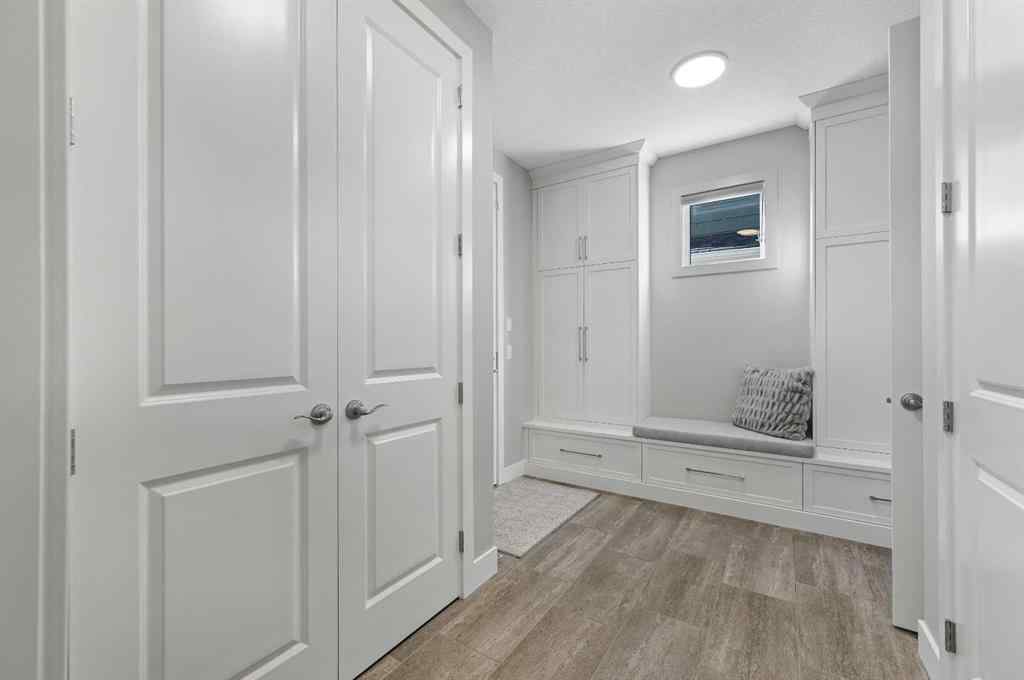 MLS® A2260980 - 25 Rock Lake Heights NW in Rocky Ridge Calgary, Residential