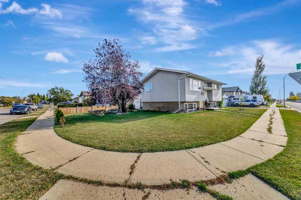 MLS® A2260981 - 4905 21 Street  in Wallacefield Lloydminster, Residential