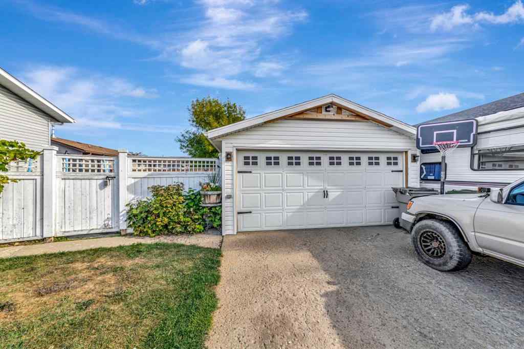 MLS® A2260981 - 4905 21 Street  in Wallacefield Lloydminster, Residential