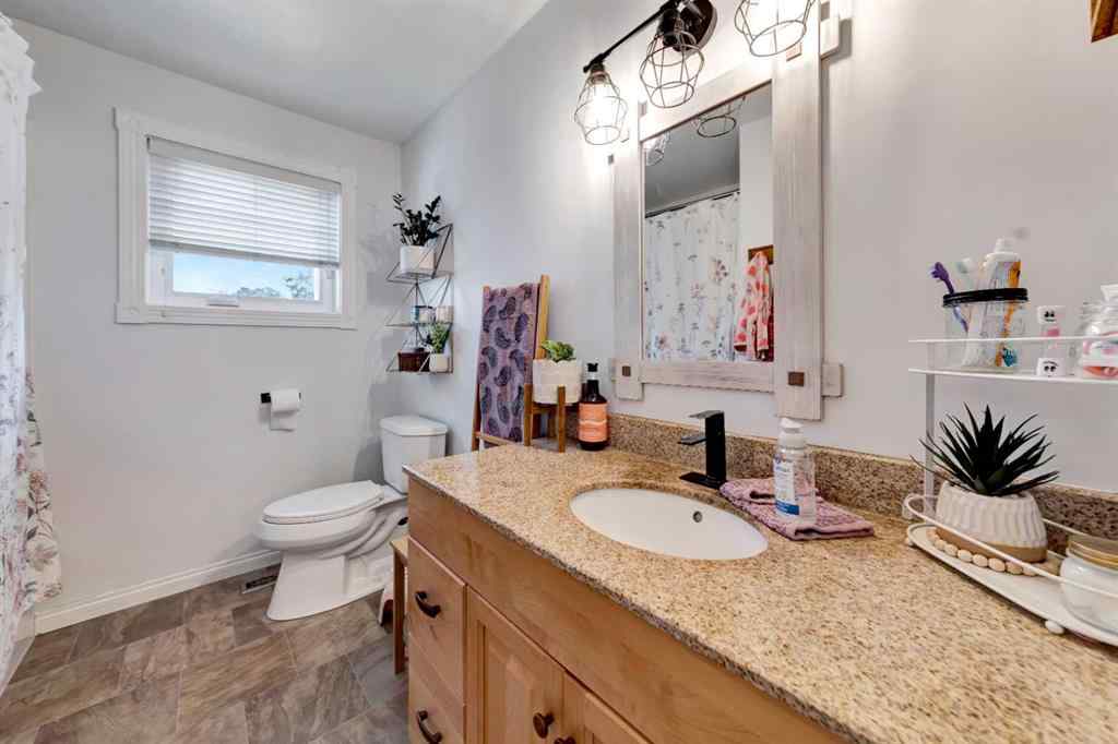 MLS® A2260981 - 4905 21 Street  in Wallacefield Lloydminster, Residential