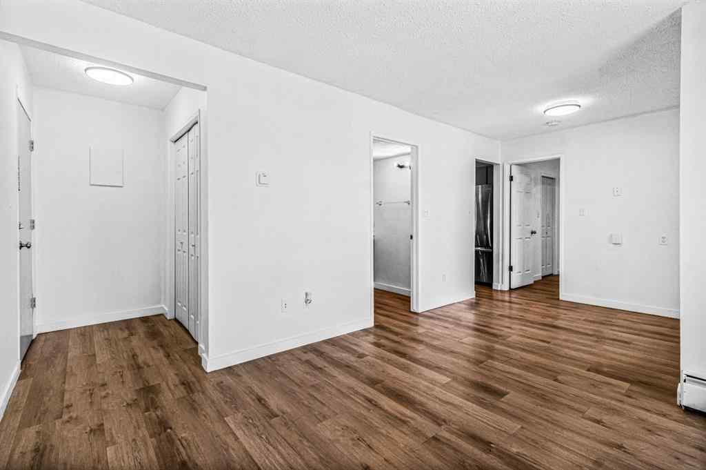 MLS® A2260989 - Unit #205 4512 75 Street NW in Bowness Calgary, Residential