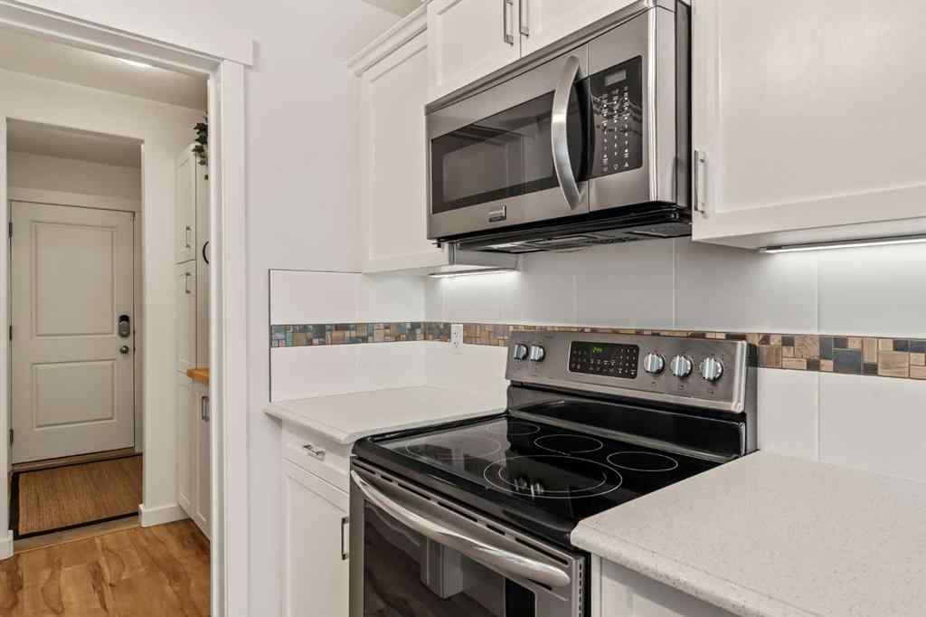 MLS® A2260995 - 151 Kingsbridge Road SE in Kings Heights Airdrie, Residential