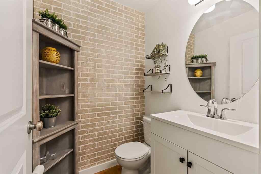 MLS® A2260995 - 151 Kingsbridge Road SE in Kings Heights Airdrie, Residential