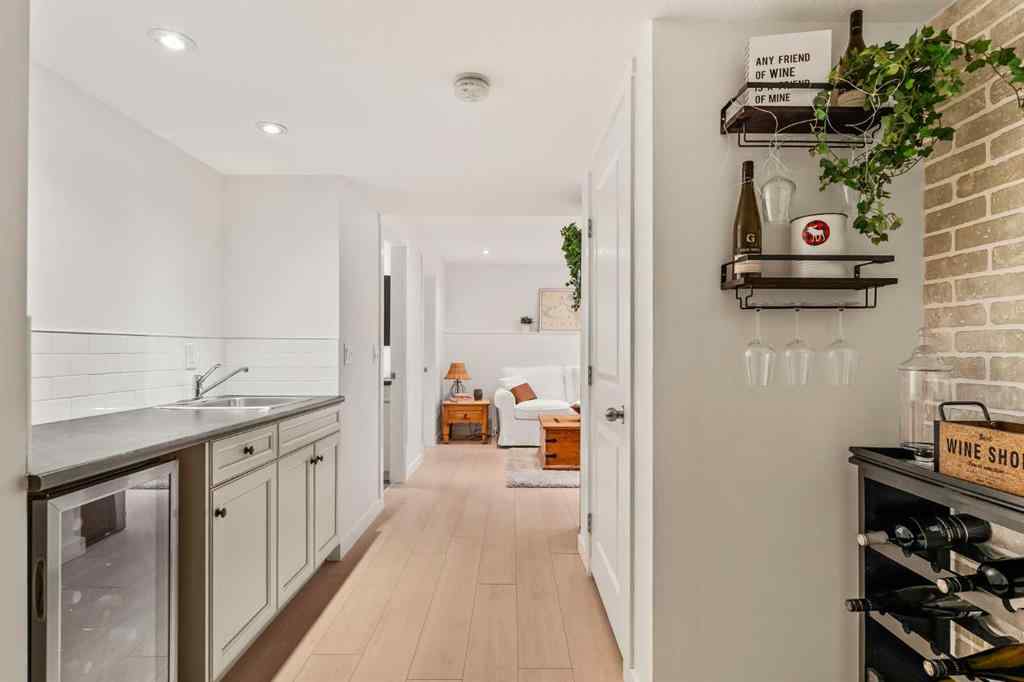 MLS® A2260995 - 151 Kingsbridge Road SE in Kings Heights Airdrie, Residential