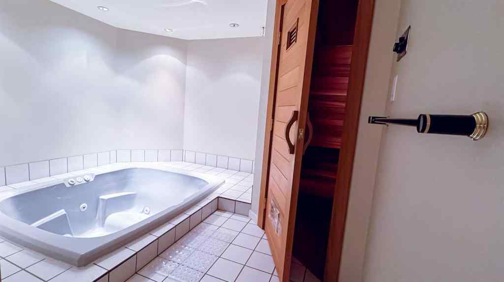 MLS® A2260998 - 10010 89 Street NW in The Pines Peace River, Residential