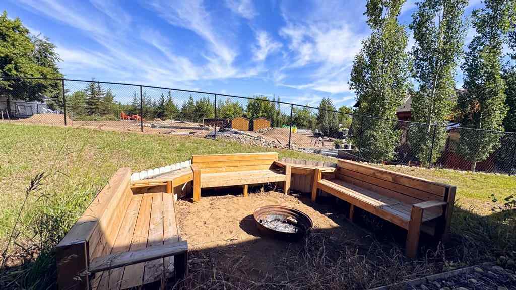 MLS® A2260998 - 10010 89 Street NW in The Pines Peace River, Residential