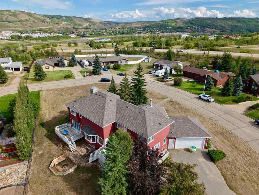 MLS® A2260998 - 10010 89 Street NW in The Pines Peace River, Residential