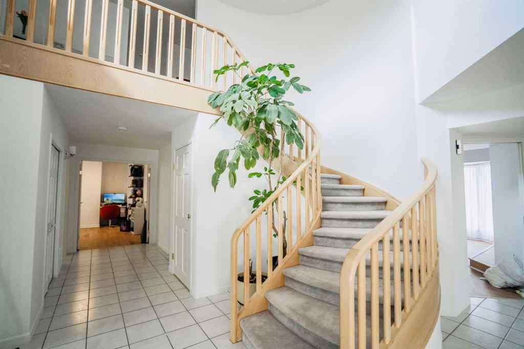 MLS® A2260998 - 10010 89 Street NW in The Pines Peace River, Residential